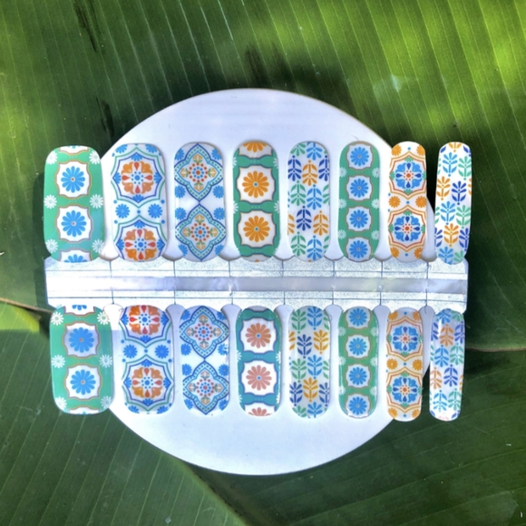 5 for $15 Nail Wrap - Spanish Tile - Picture 1 of 4